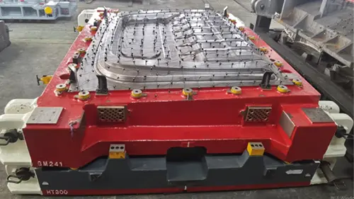 Forma na zadný panel pre KQ5152 bola úspešne dodaná