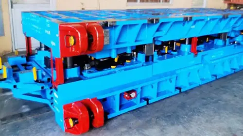 Formy série automatických liniek pomáhajú procesu lisovania automobilov posunúť sa smerom k vysokorýchlostnej automatizácii.